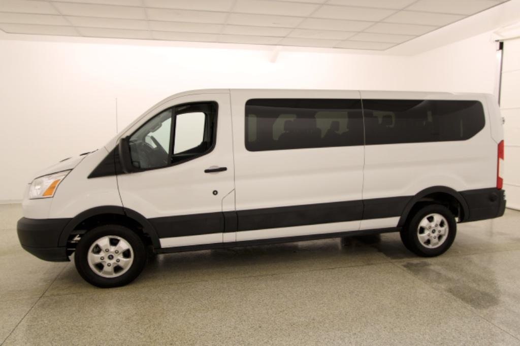 ford transit 12 passenger van